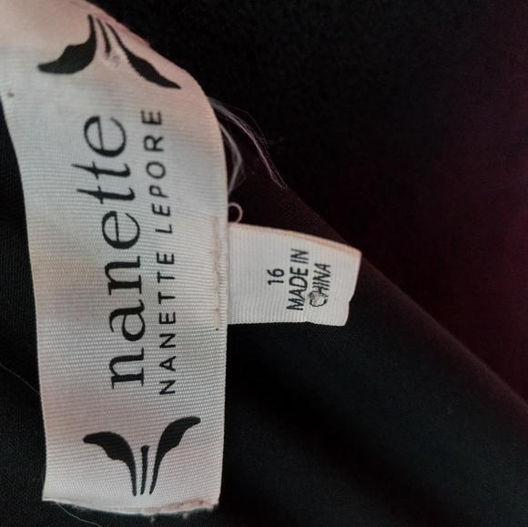 Black Dress - Picture 4 of 4